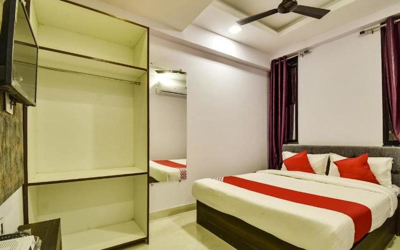 Deeplaxmi Celebration The Banquet